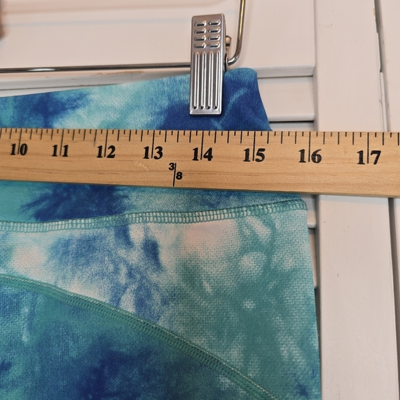 SPYDER Capri Leggings Blue Tie Dye Mesh Panel Crop Activewear Pants Women Medium - Picture 4 of 7